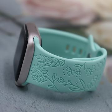 Apple Watch Series 11/10/9/8/SE 3/SE (2022)/7/SE/6/5/4/3/2/1 - silikoniranneke kukkakuvioinnilla - 42mm/41mm/40mm/38mm - merenvihreä