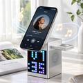 WiWU W043 5-in-1 langaton laturi, jossa on RGB-pikselinäyttö ja Bluetooth-kaiutin - hopea