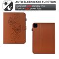 iPad Air 11 2026/iPad Pro 11 2022/iPad Air 2022 Butterfly Smart Folio -kotelo korttipaikoilla - ruskea